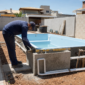 Obra de piscina residencial com vinil tubulações hidráulicas e casa de máquinas em Aparecida de Goiânia